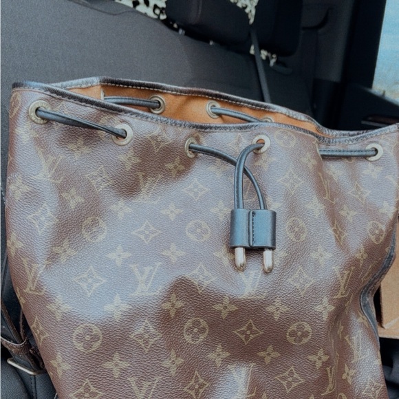 Authentic Louis Vuitton Noe Bag - Picture 3 of 7